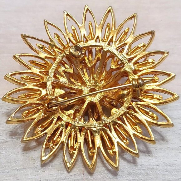 Vintage sunburst pin, brooch, goldtone with pearl center - Picture 2 of 2